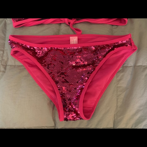 🌟Host Pick 🌟 Juicy Couture Girl’s Sequin Bikini - Picture 2 of 6